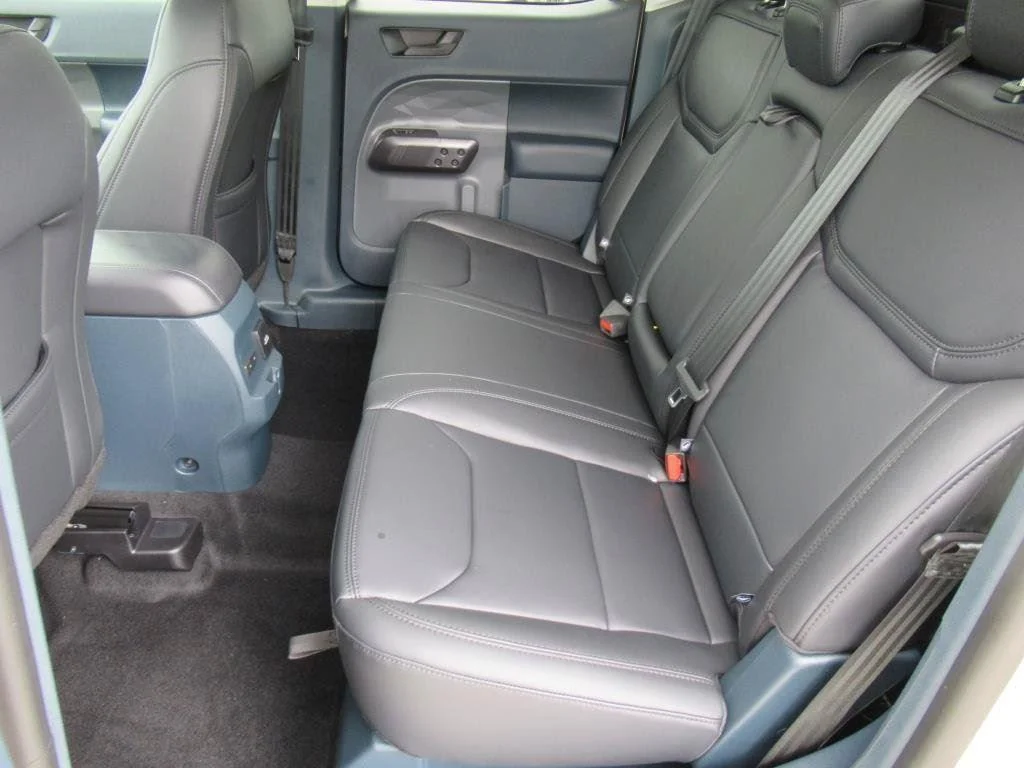New 2025 Desert Sand Ford Lariat® image 29