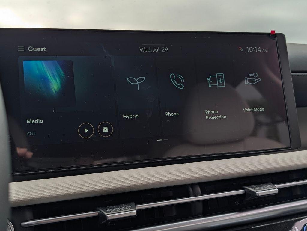 New 2026 White Hyundai SEL FWD image 22
