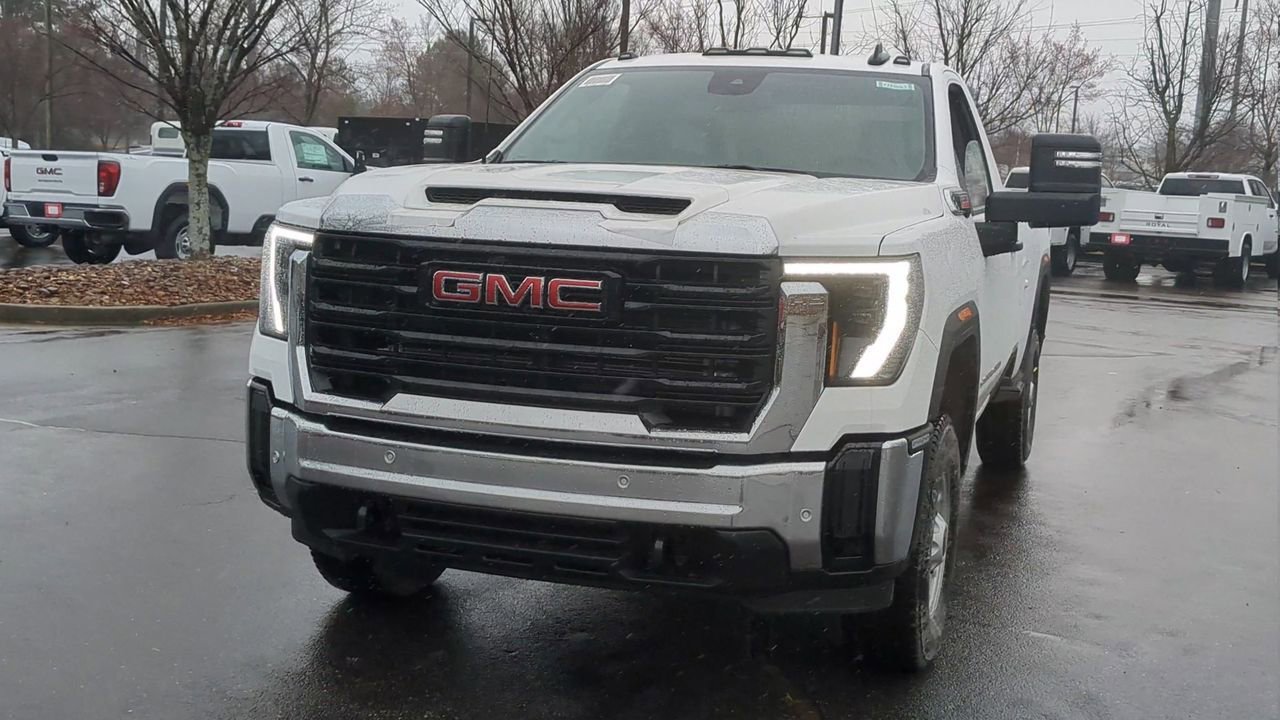 New 2025 Summit White GMC Pro image 3
