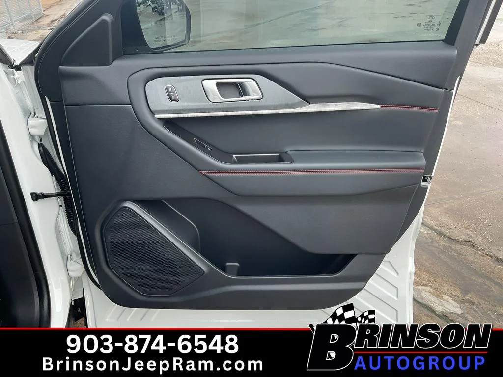 Used 2026 STAR WHITE MET TRI-COAT Ford ST-Line image 26
