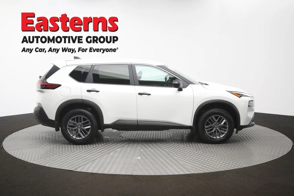 Used 2023 White Nissan S image 45