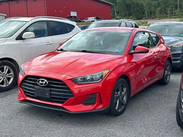 Used 2019 Red Hyundai 2.0 image 1