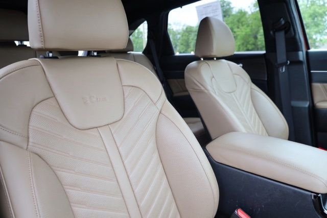Used 2025 Red Kia X-Line SX Prestige image 45