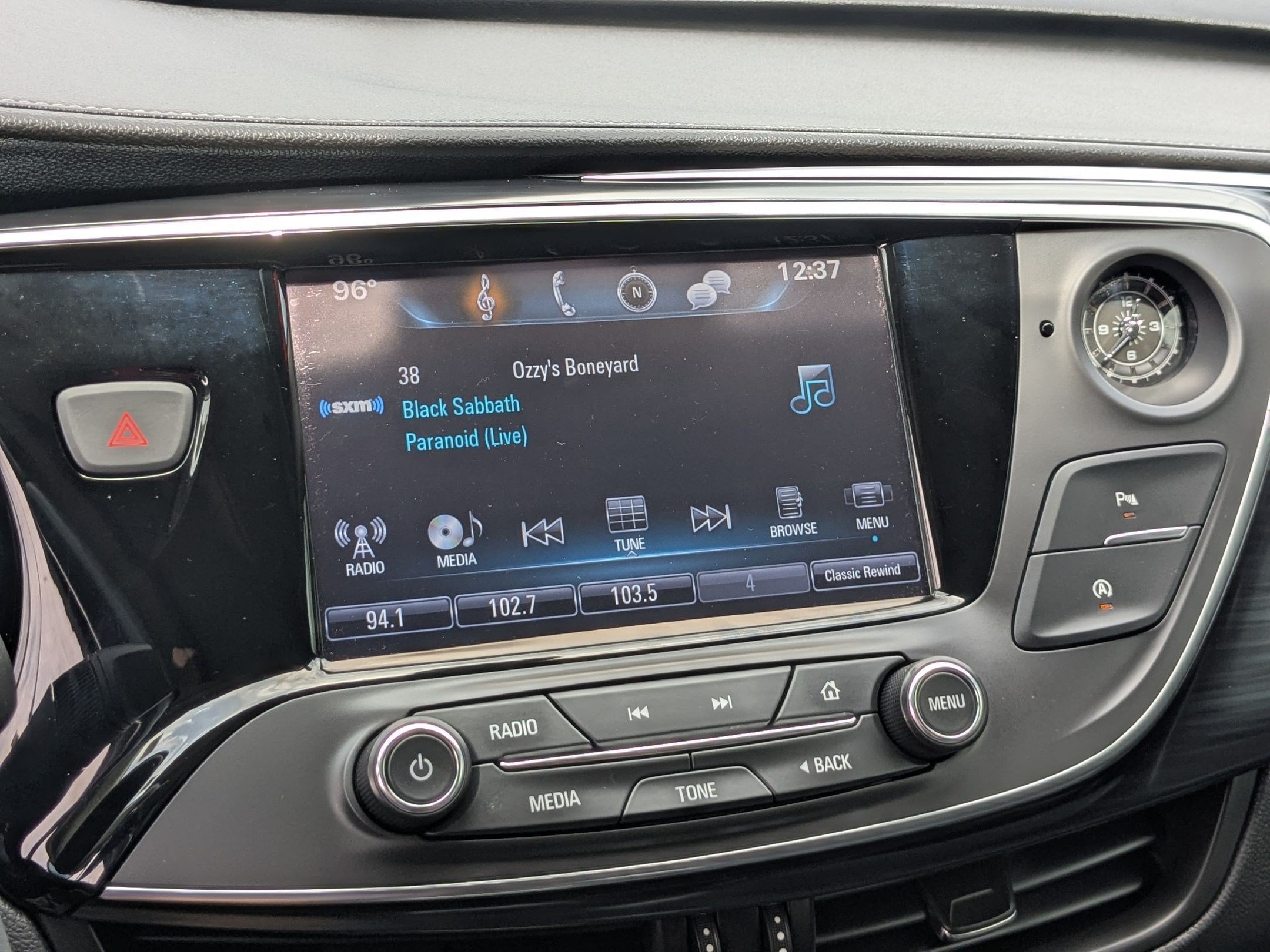 Certified Used 2020 SATIN STEEL METALLIC Buick Essence image 22