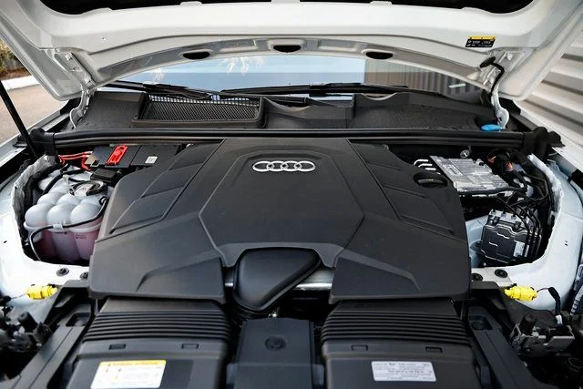 New 2026 Glacier White Metallic Audi 55 Premium Plus image 31