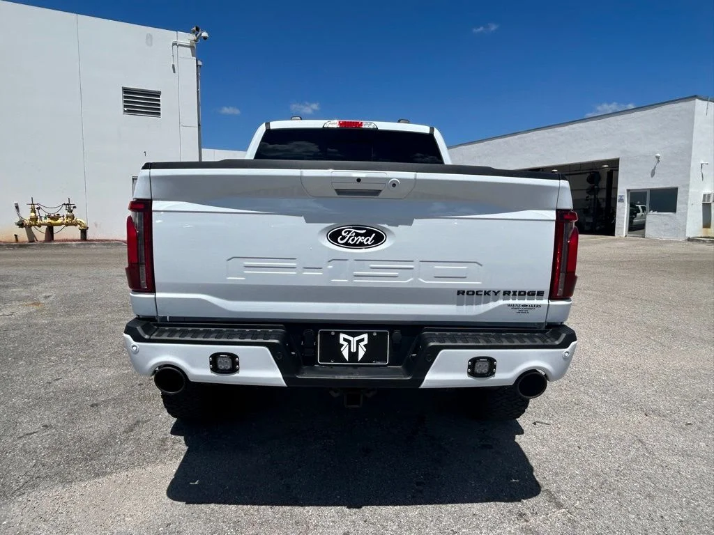 New 2026 Oxford White Ford Lariat image 5