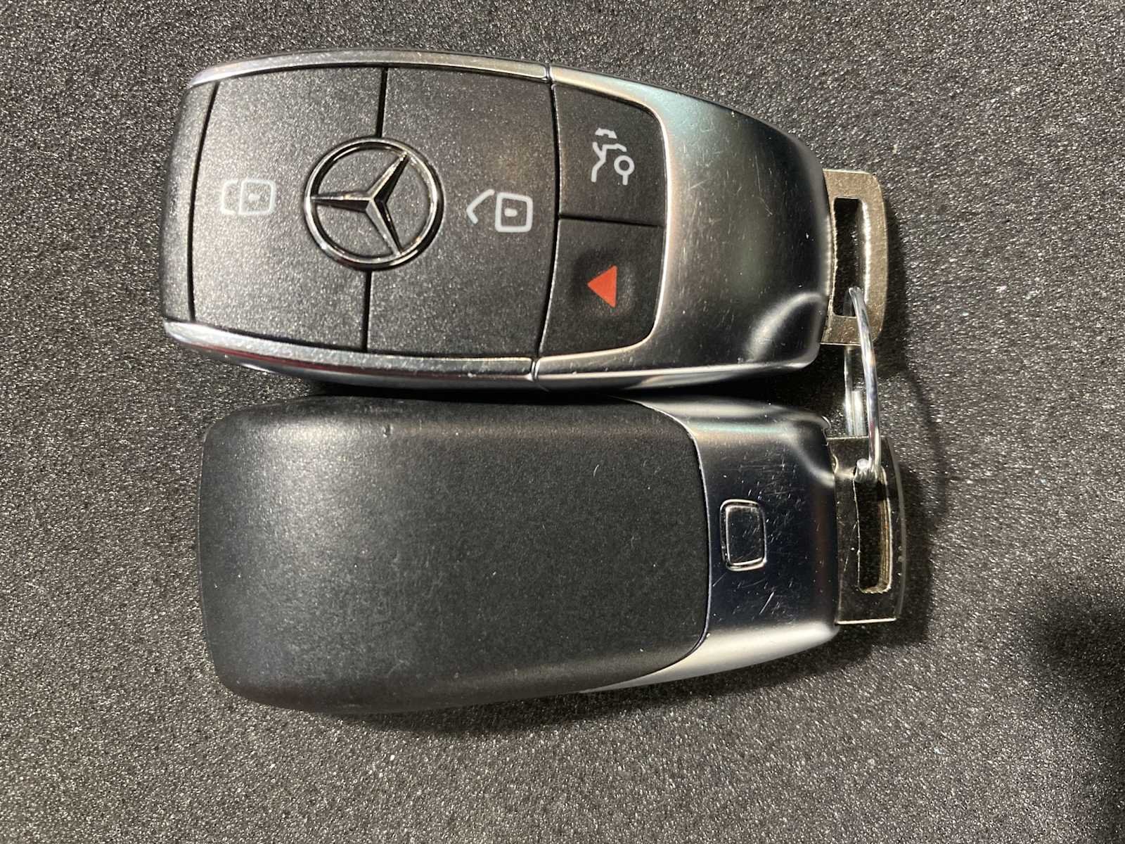 Used 2024 Obsidian Black Metallic Mercedes-Benz GLE 350 image 20