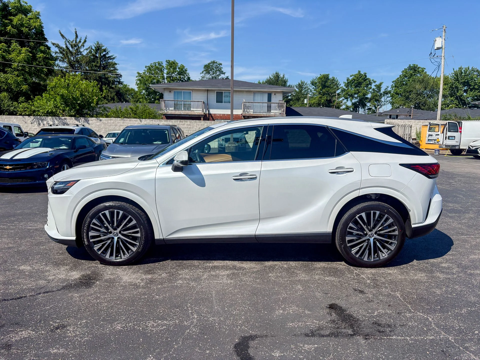 Used 2023 White Lexus 350 Premium Plus image 8