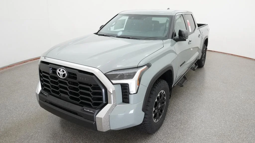 New 2026 Lunar Rock Toyota SR5 image 20