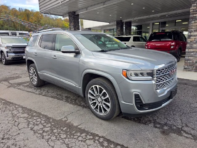 Used 2023 Silver GMC Denali image 2