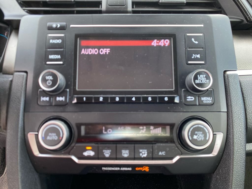 Used 2019  Honda LX image 4