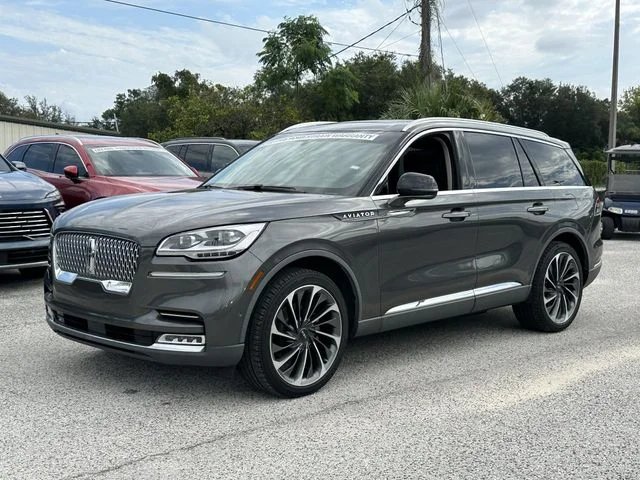 Used 2020 Gray Lincoln Reserve image 3