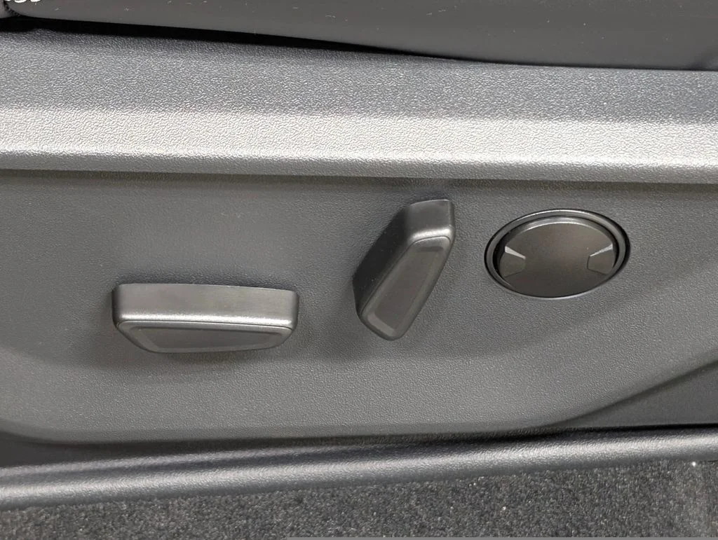 New 2027 Agate Black Metallic Ford MAX Platinum image 14