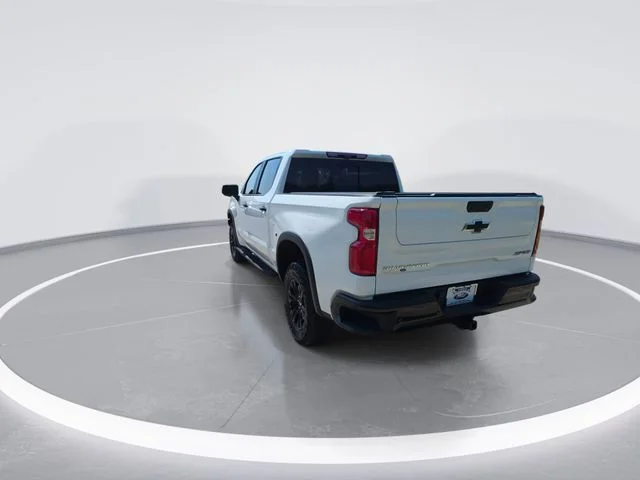 Used 2023 White Chevrolet ZR2 image 7