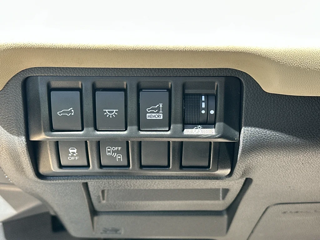 Used 2022 Brilliant Bronze Metallic Subaru Touring image 25