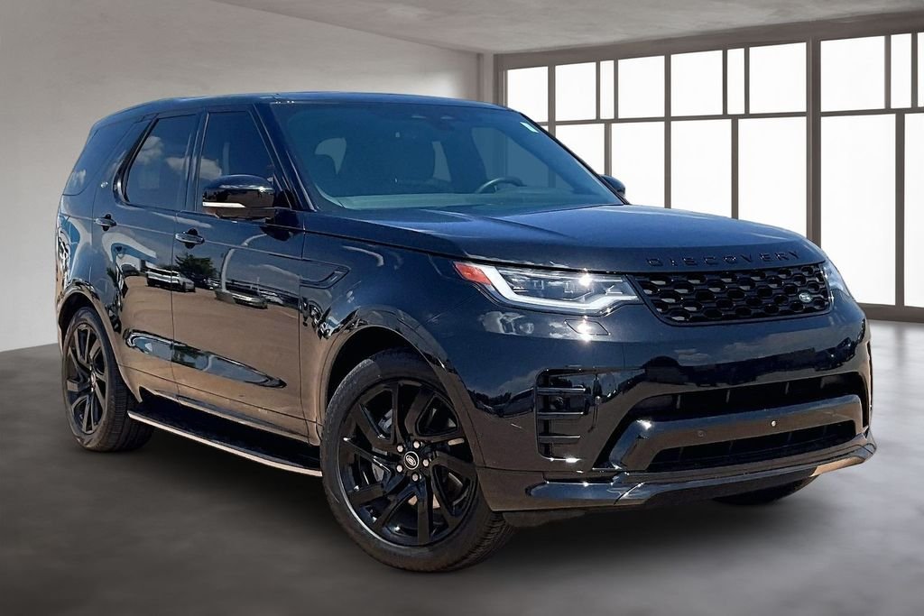Used 2024 Black Land Rover Dynamic SE image 10