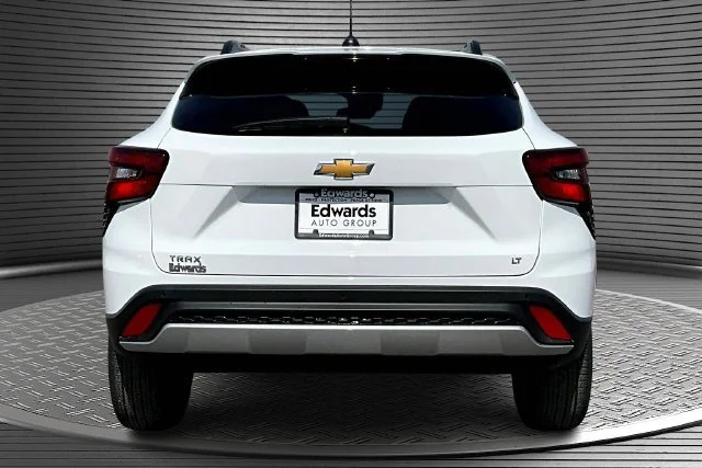 New 2026 Summit White Chevrolet LT image 4