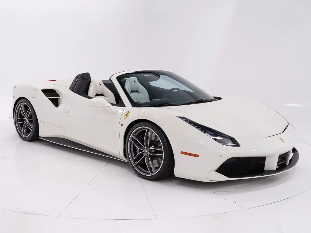 Used 2018 Bianco Avus Ferrari  image 7