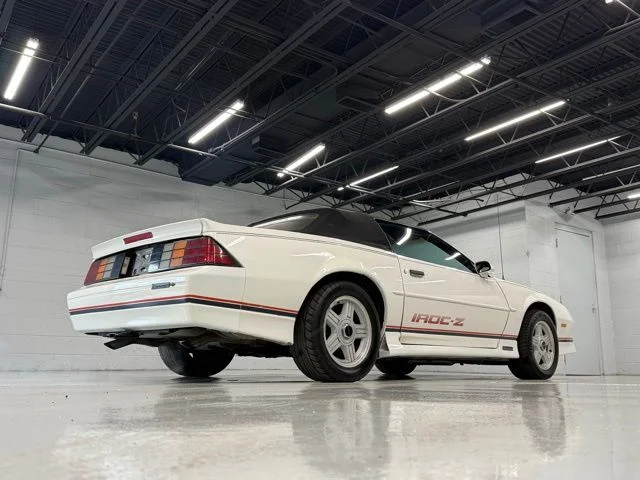 Used 1990  Chevrolet RS image 10