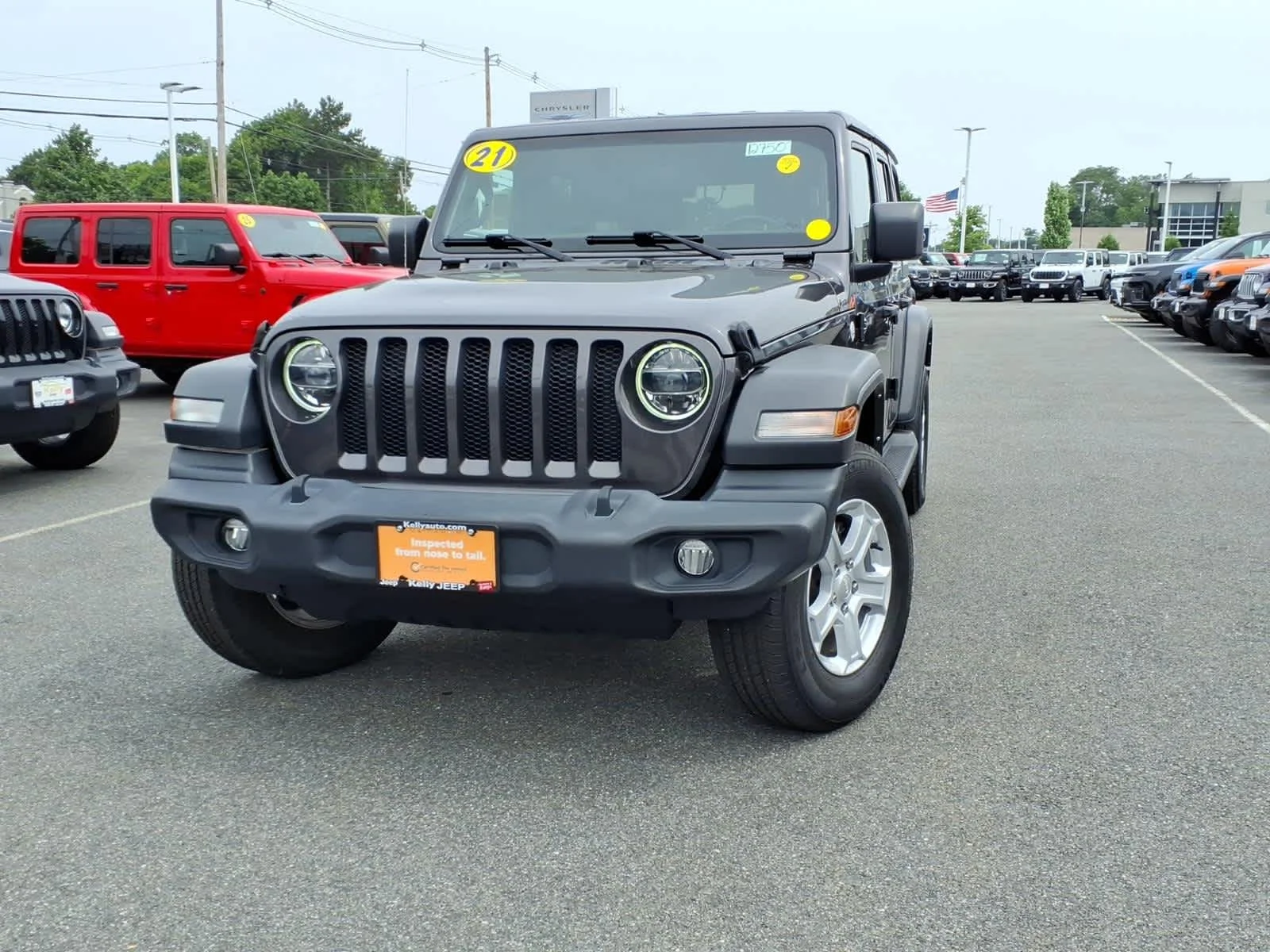 Certified Used 2021 Granite Crystal Metallic Clearcoat Jeep Unlimited Sport S image 2