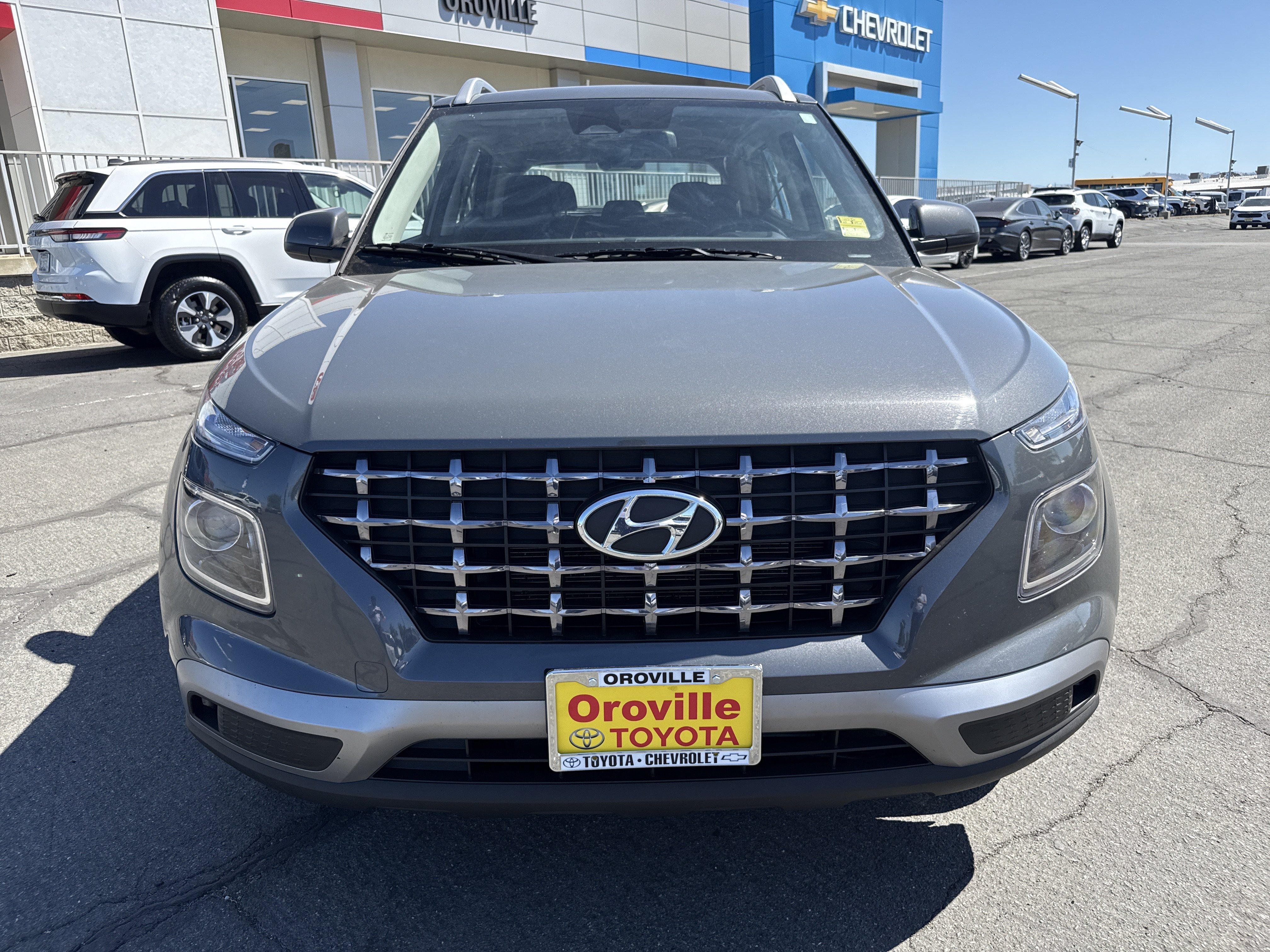 Used 2025 Gray Hyundai SEL image 8