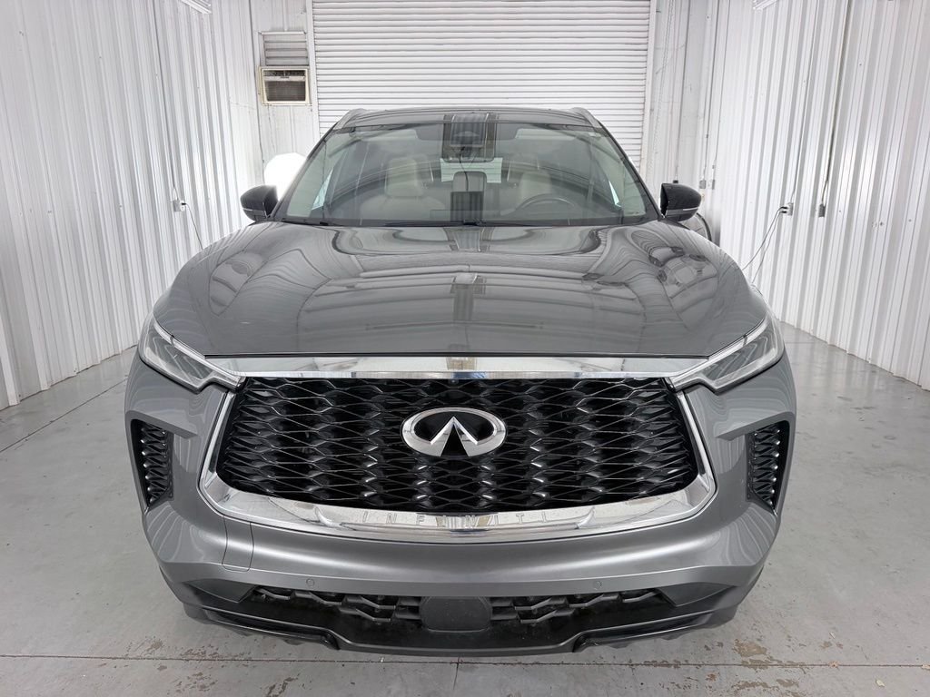 Used 2024 Gray INFINITI LUXE image 2