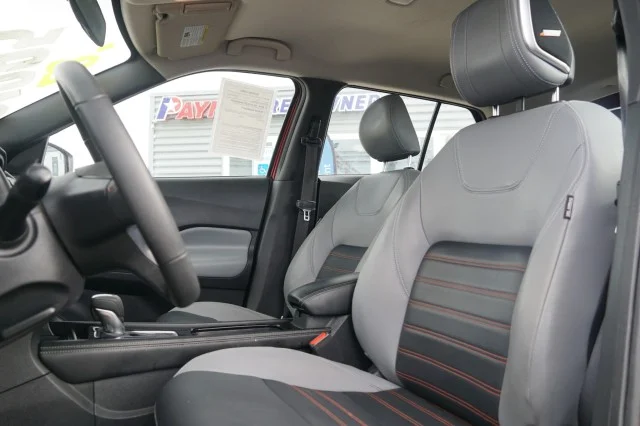 Used 2023 Scarlet Ember Tintcoat Nissan SR image 17