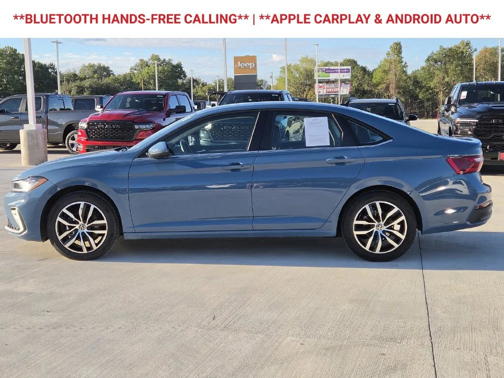 Used 2025  Volkswagen 1.5T SE image 5
