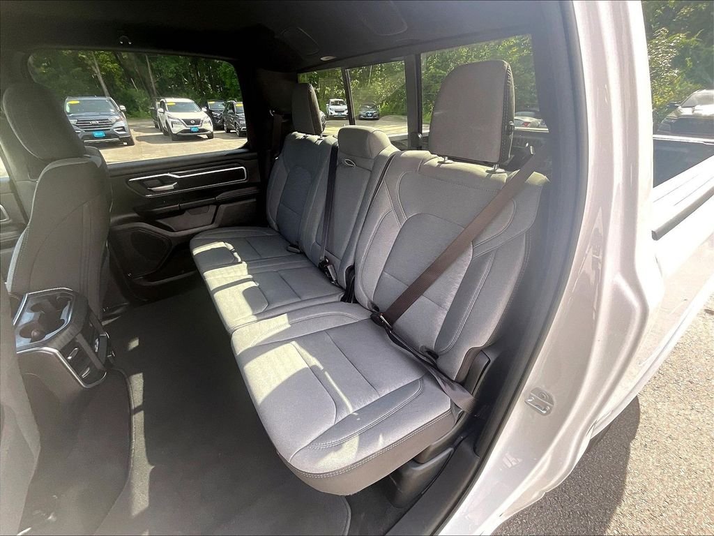 Used 2025 White Ram Big Horn/Lone Star image 25