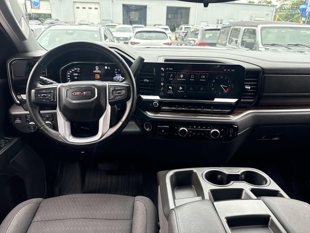 Used 2023 Summit White GMC Elevation image 16