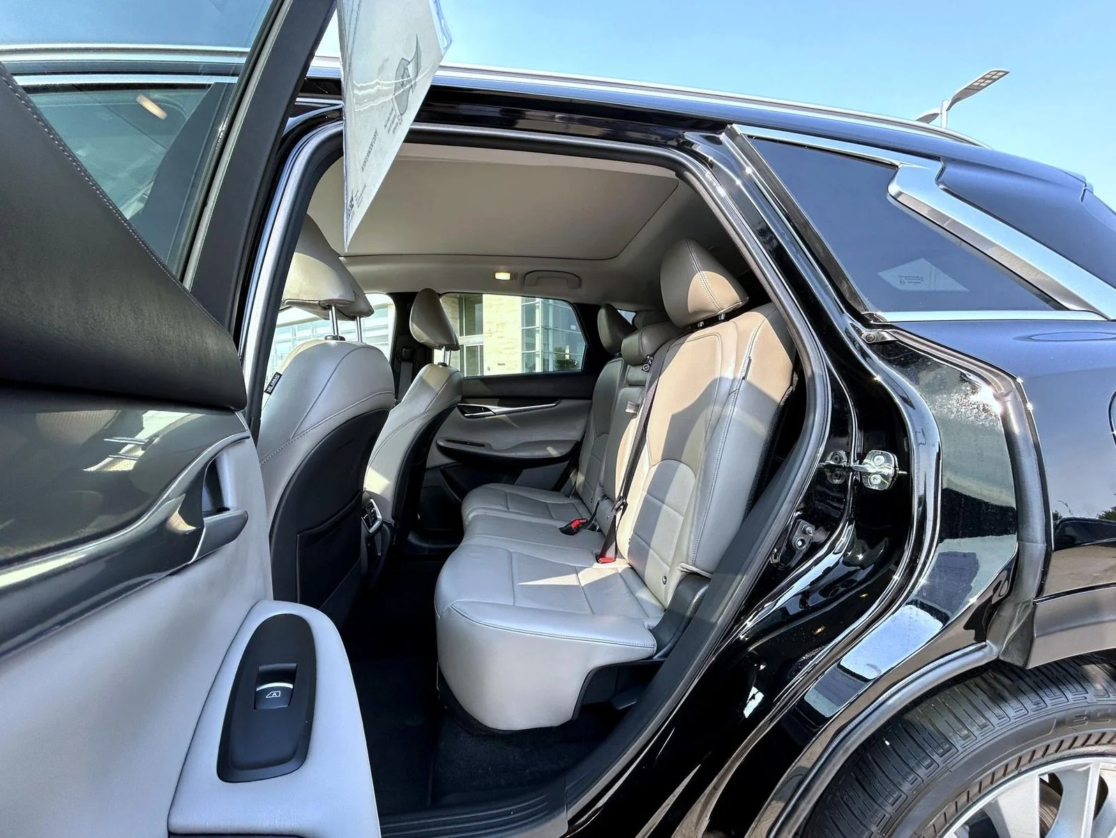 Certified Used 2025 Black INFINITI LUXE image 19