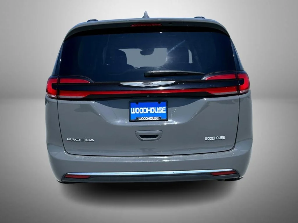 2022 Chrysler Pacifica Touring L - Photo 6