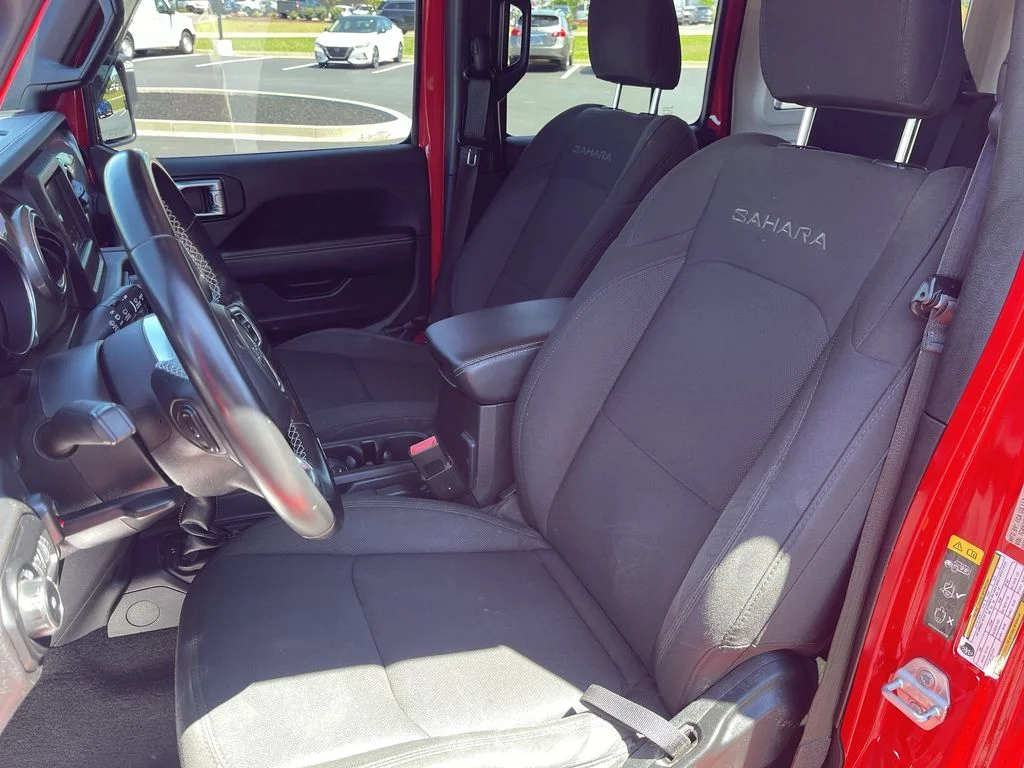 Used 2021 Red Jeep Unlimited Sahara image 15