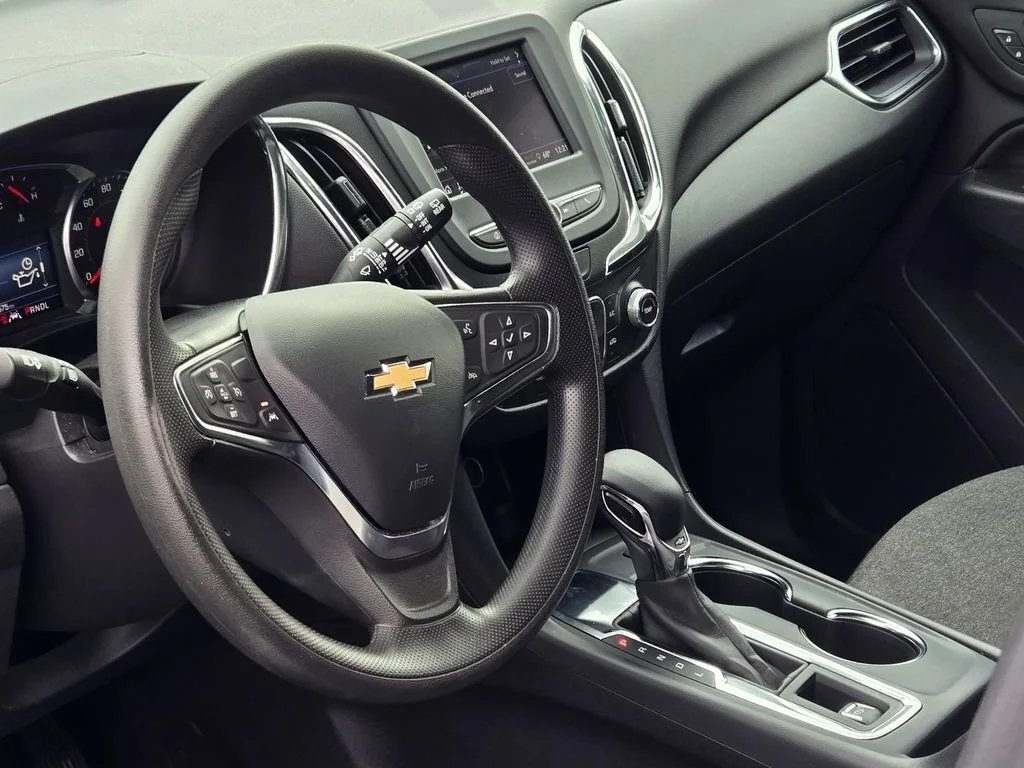 Used 2024 White Chevrolet LT image 23
