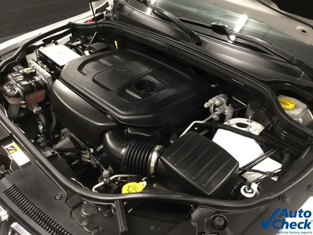 Used 2020 White Jeep Altitude image 44