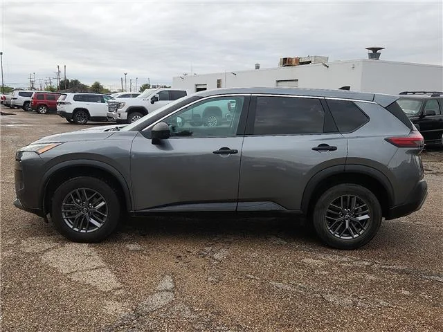 Used 2023 Gray Nissan S image 2