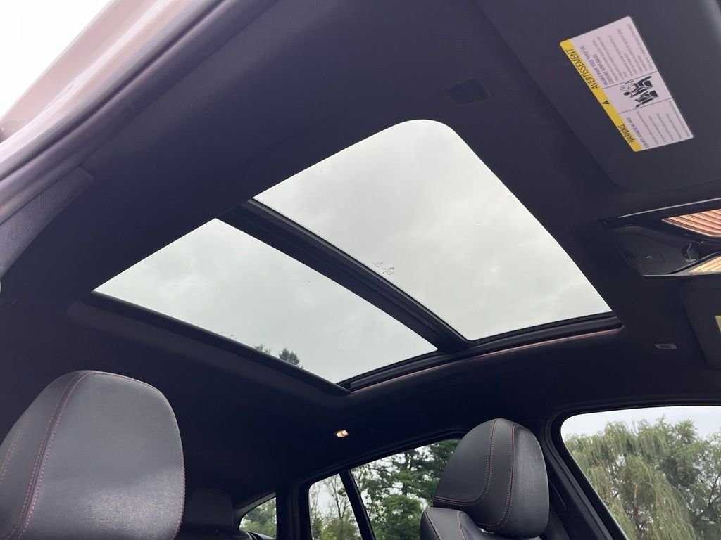 Used 2020 Alpine White BMW M40i image 33