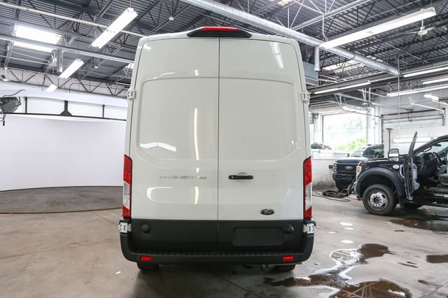 Used 2025  Ford Base image 8