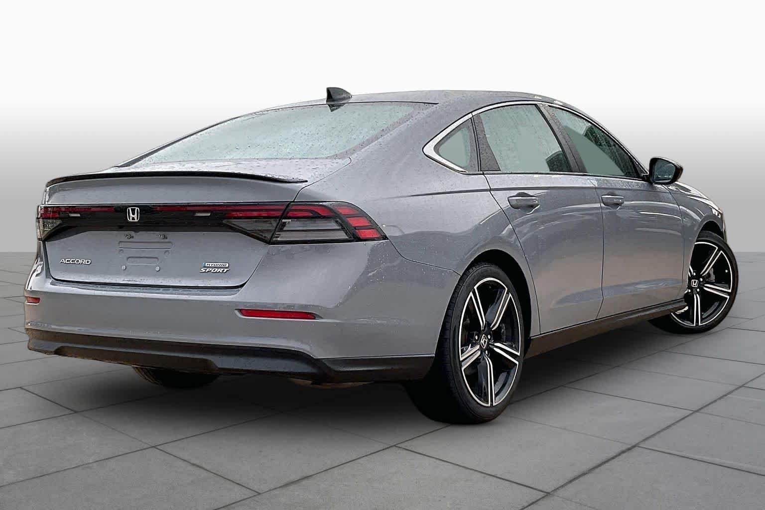 Used 2023 Urban Gray Pearl Honda Sport image 13