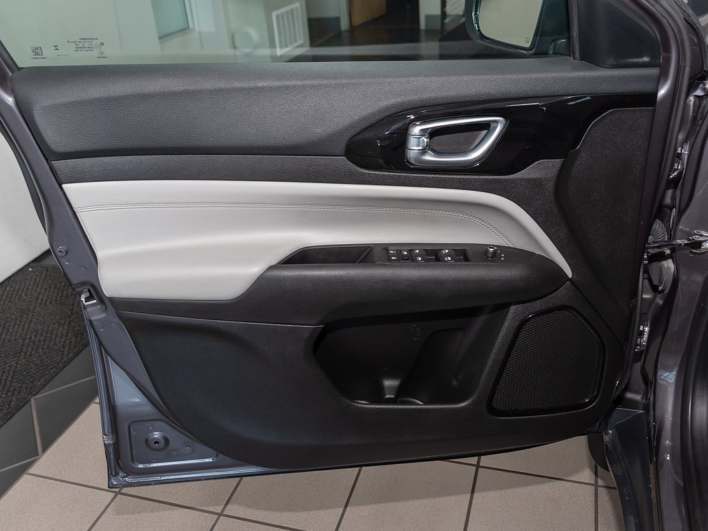 2024 Jeep Compass Limited - Photo 9