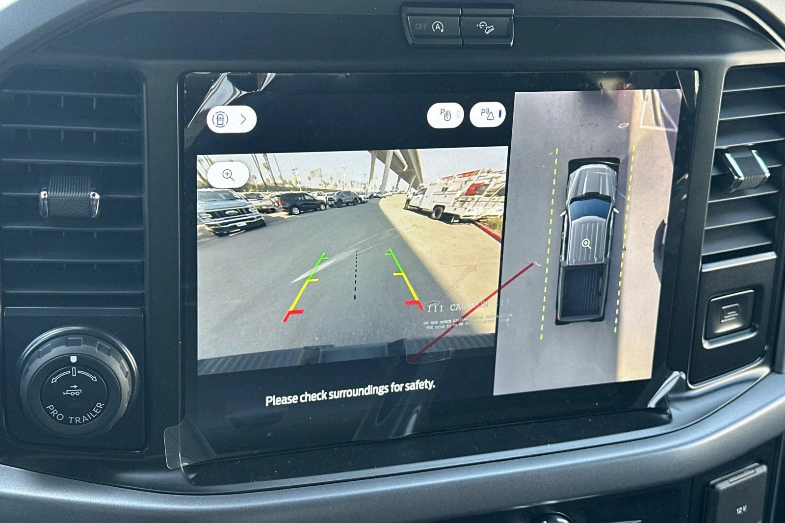 New 2026 Oxford White Ford XLT image 18