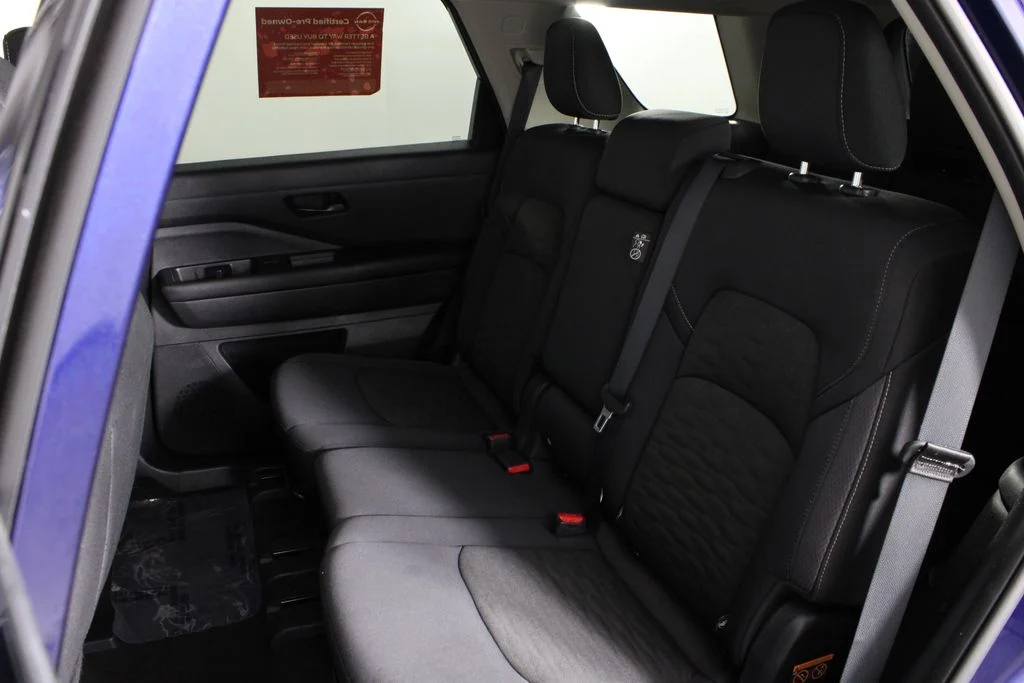 2025 Nissan Pathfinder SV - Photo 22