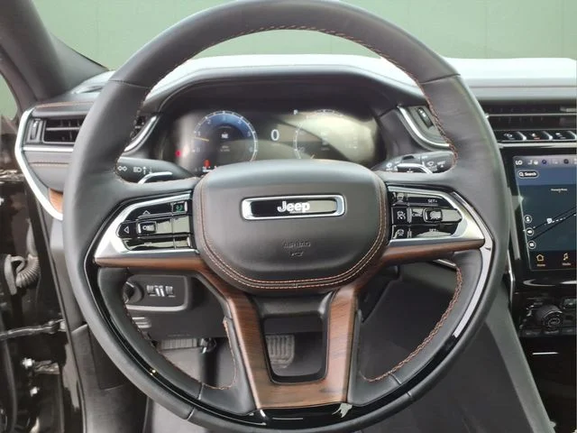 Used 2025 Black Jeep Summit image 29