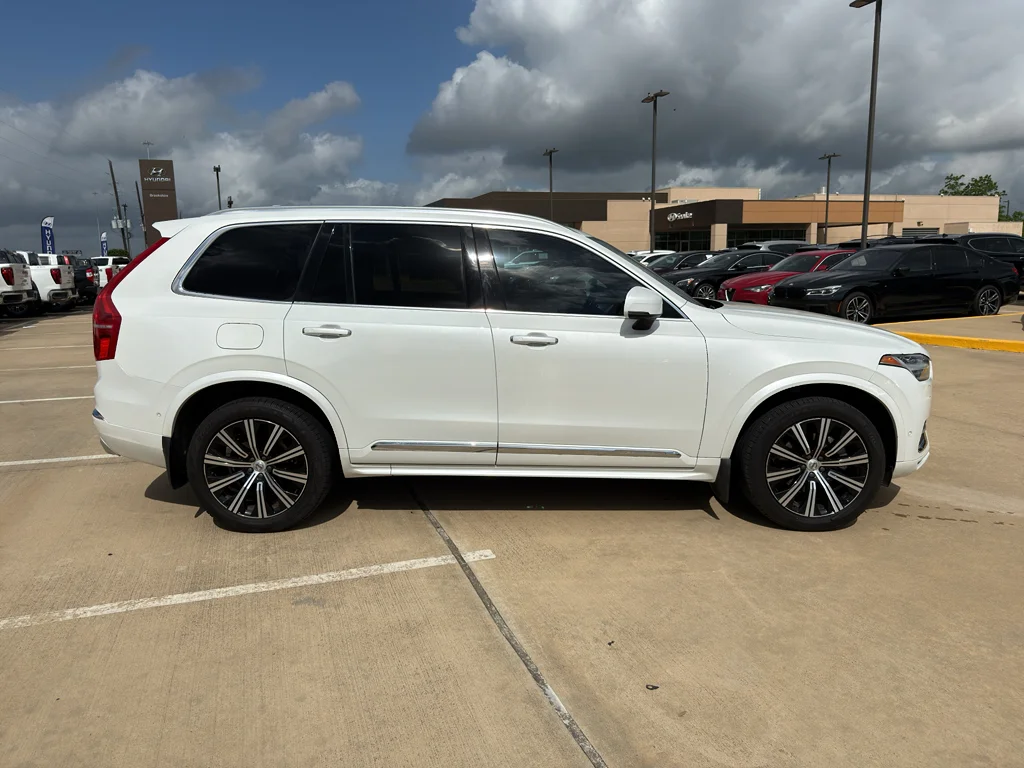 Used 2020 Crystal White Metallic Volvo Inscription image 5