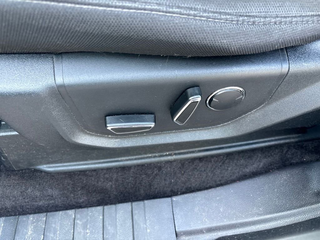 Used 2018 White Ford XLT image 26