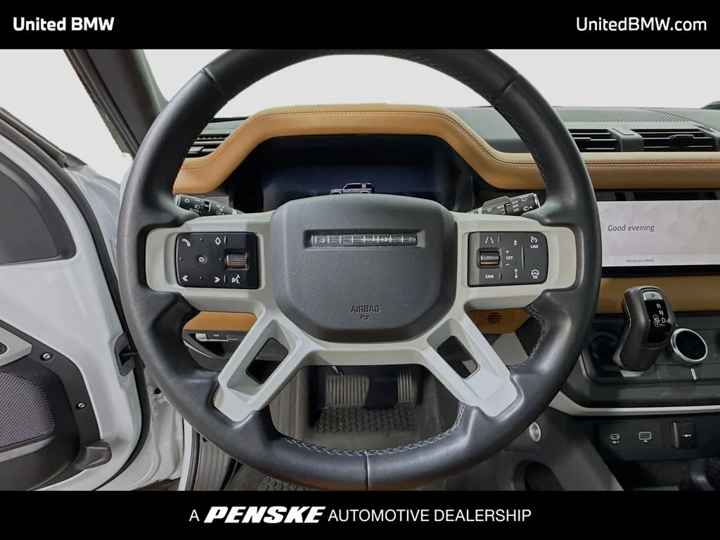 Used 2024 Fuji White Land Rover X-Dynamic SE image 6