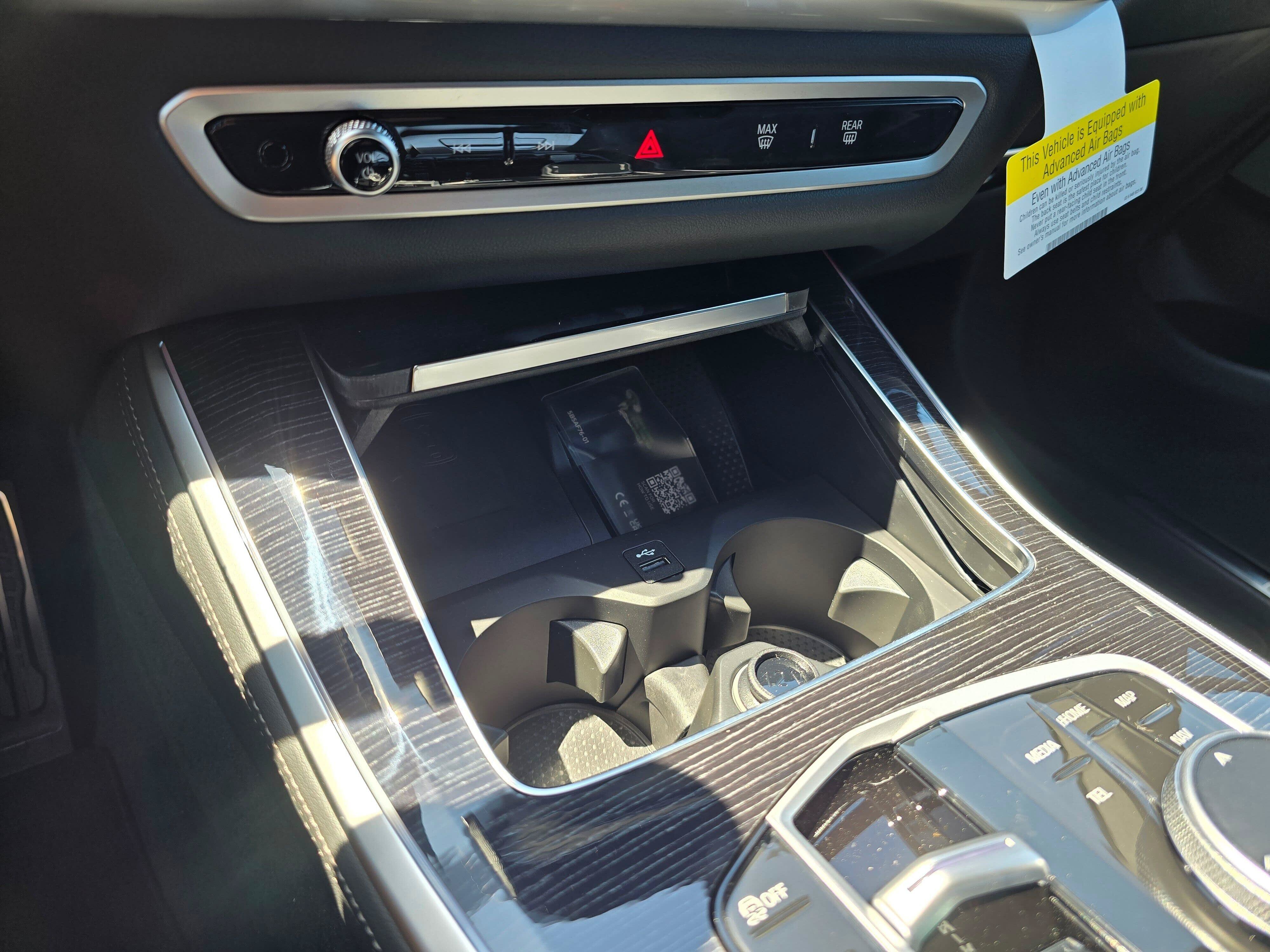 New 2026 Black Sapphire Metallic BMW xDrive40i image 21