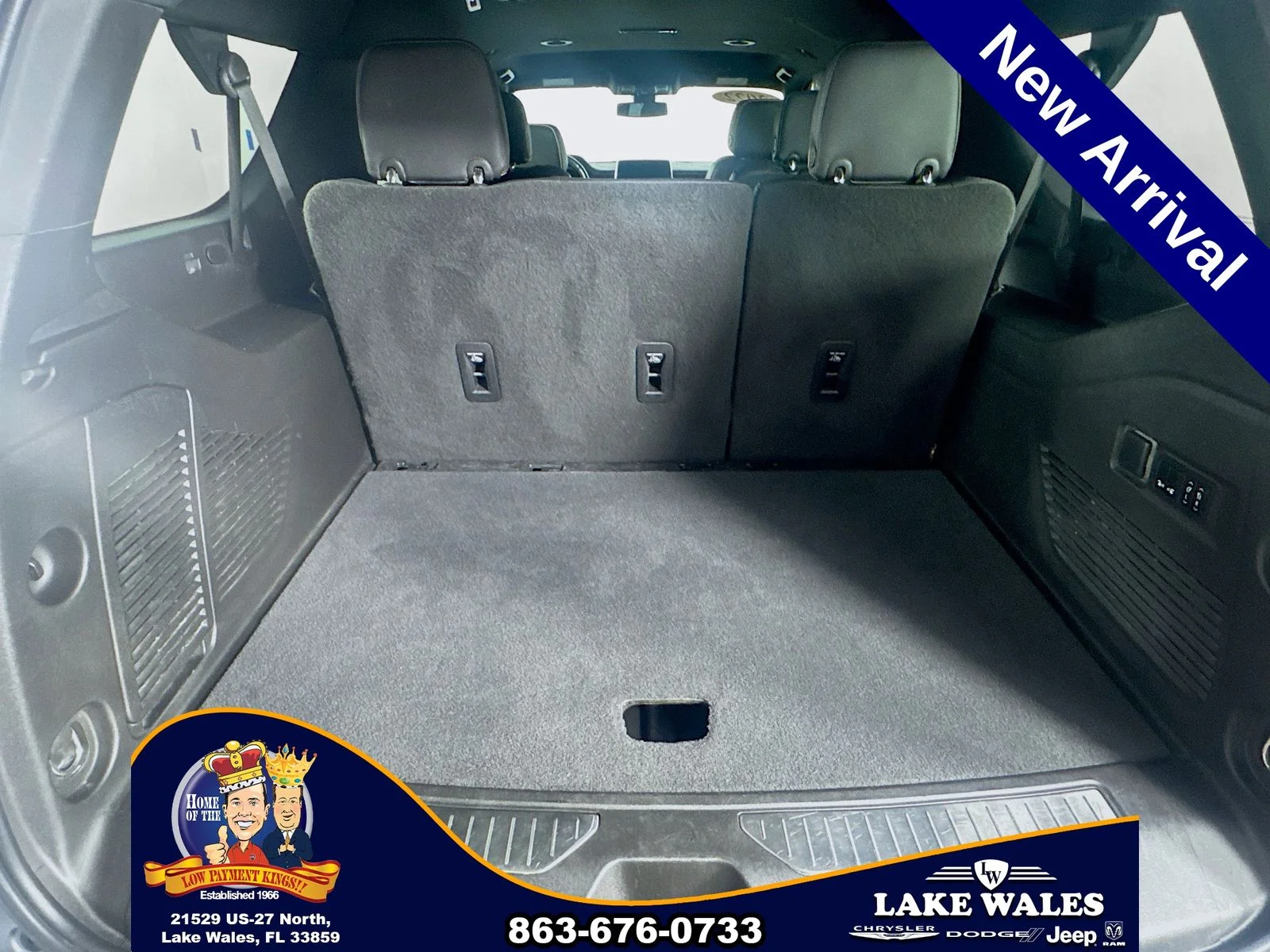 Used 2022 Gray GMC AT4 image 26