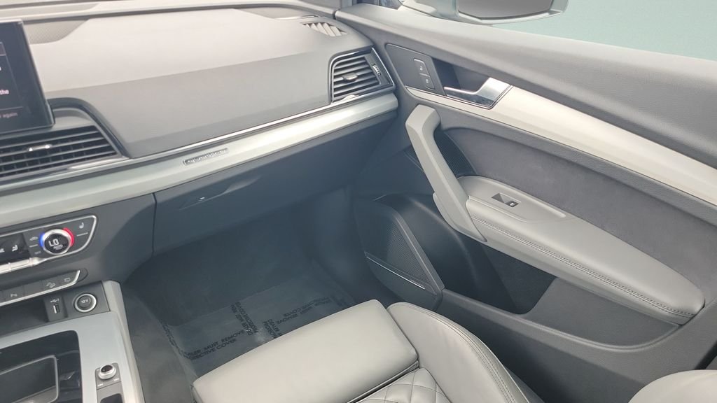 2021 Audi SQ5 Premium Plus - Photo 12