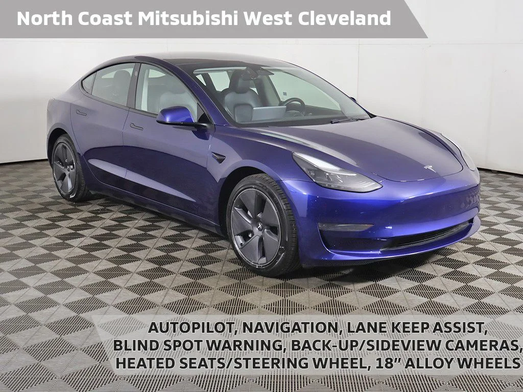 2023 Tesla Model 3 -'s photo